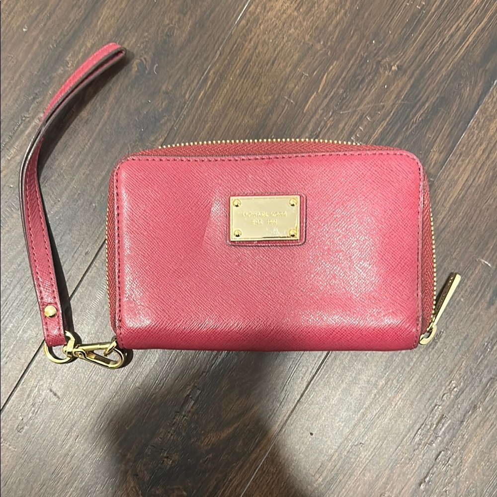 Michael Kors Pink Clutch Wristlet Glossy Leather